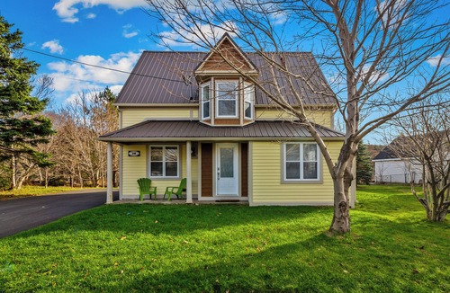 Holyrood House | Historic 3BR W/Modern Comforts In Holyrood