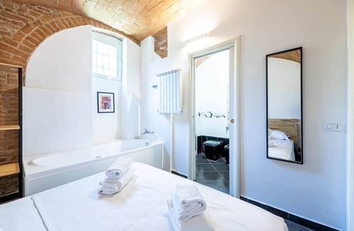 Grosseto Apartment | [Historic Center] Suite Medicea - hydro tub - A/C