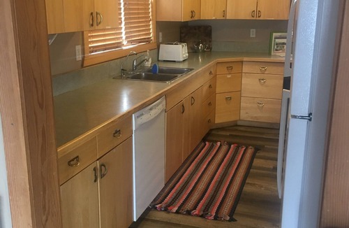 Mountain View Cabin | Holds Small Or Large Groups, Sleeps up to 40, 8 Bedrooms