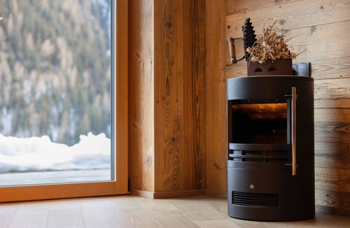 Selva dei Molini Apartment | Holiday Apartment 'Chalet-Suite Wasser' with Mountain View, Private Terrace and Wi-Fi