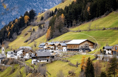 Gais Apartment | Holiday Apartment 'Huberhof Enzian' with Mountain View, Private Terrace and Wi-Fi