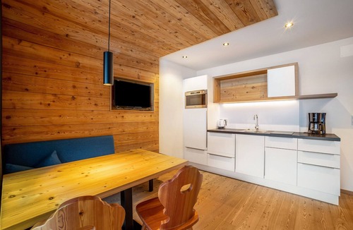 Valle Aurina Apartment | Holiday Apartment "Stoana Apt 3-2" with Relaxing Wellness Area