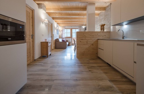 Monguelfo Apartment | Holiday fun on the farm! Uhrig ..., furious ..., gimiotlich ...!