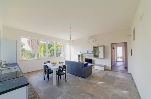 Mazara del Vallo House | Holiday Home in tMazara del Vallo