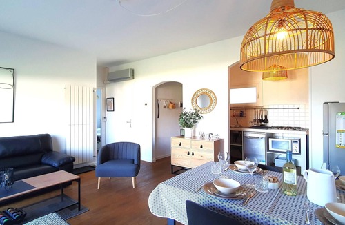 Germignaga House | Holiday Home by Lake Maggiore with Balcony