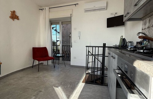 Forza d'Agro House | Holiday Home 'Casa Mark' with Sea View, Wi-Fi and Air Conditioning
