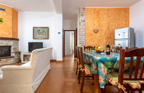 Monreale House | Holiday Home "Casa Splendida" with Mountain View, Terraces & Wi-Fi