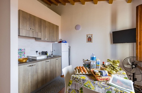 Motta d'Affermo House | Holiday Home 'Colonna' with Sea View and Wi-Fi
