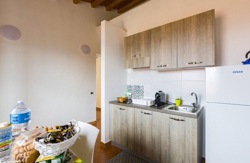 Motta d'Affermo House | Holiday Home 'Colonna' with Sea View and Wi-Fi
