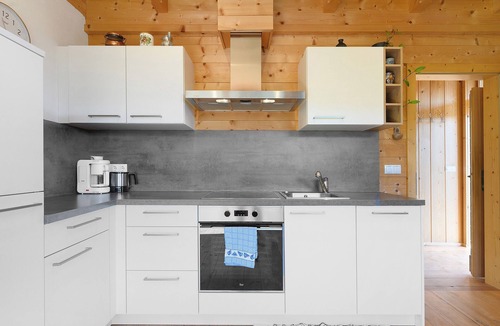 San Genesio Atesino House | Holiday Home 'Ferienhaus Schwarzenbach' with Mountain View, Private Terrace and Wi-Fi