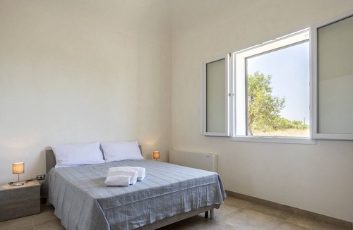 Digerbato House | Holiday Home 'Home Paradise' with Private Terrace, Wi-Fi and Air Conditioning