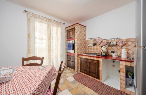 Carini House | Holiday Home 'Ohana' with Sea View, Wi-Fi and Air Conditioning