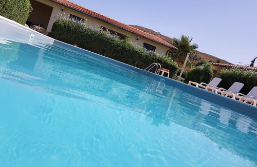 Cattolica Eraclea House | Holiday homes with pool and garden, close to the sea and very well connected .