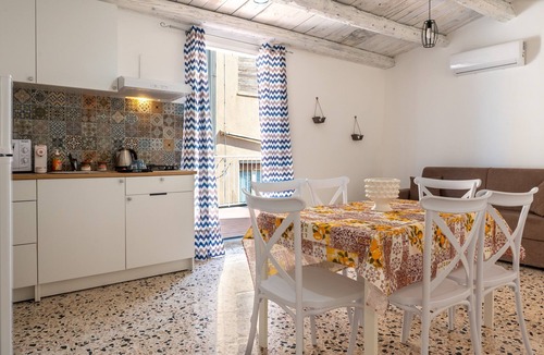 Termini Imerese Apartment | Holiday House Annunziata with Terrace