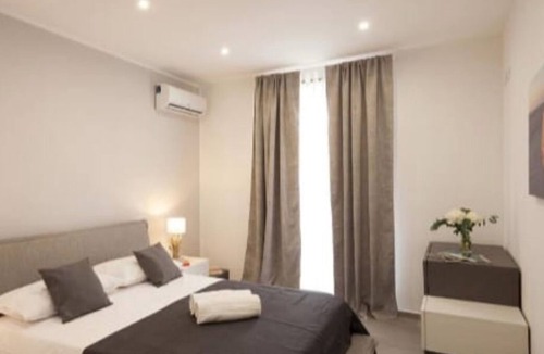 Terrasini Apartment | HOLIDAY HOUSE AERIAL SCREW