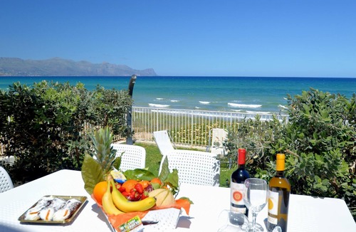 Alcamo Marina House | Holiday house Alcamo Marina for 1 - 7 persons with 4 bedrooms - Holiday home