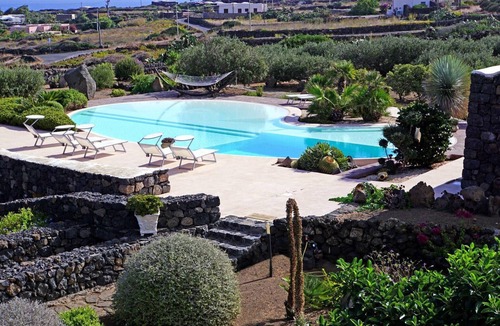 Pantelleria House | Holiday house Pantelleria for 1 - 4 persons with 1 bedroom - Holiday house