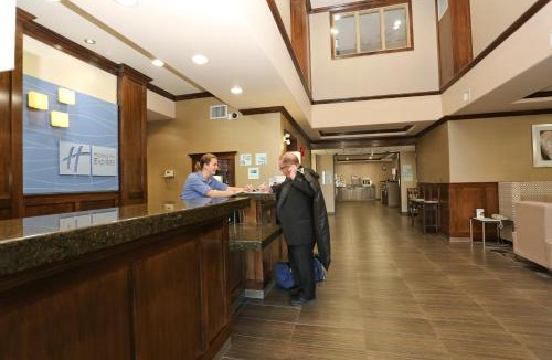 Vernon Hotel | Holiday Inn Express Hotel & Suites Vernon by IHG