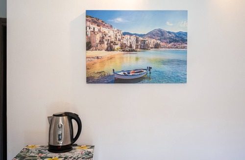 Campofelice di Roccella Apartment | Holiday Home "Stella Marina" with Sea View, 2 Balconies & Shared Pool