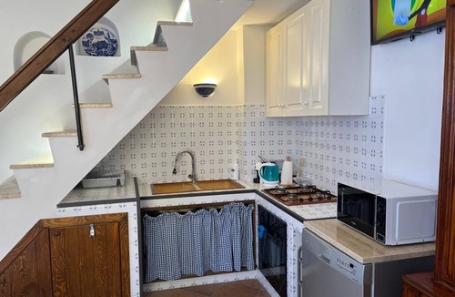 Castellammare del Golfo House | Holiday house 'Marcantonio' with private parking space