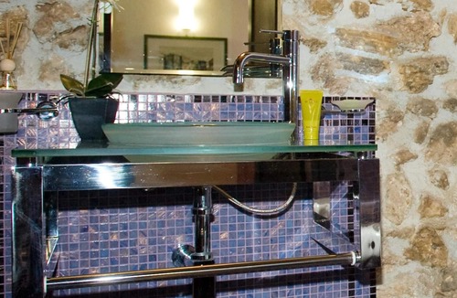 Partinico Apartment | Homerez - Apartement 6 km away from the beach for 8 ppl. with shared pool