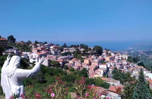 Montagnareale Apartment | Homerez - Appartement 5 km away from the beach for 4 ppl. at Montagnareale