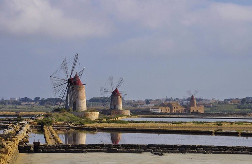 Mazara del Vallo House | Homerez - Spacious House in Mazara del Vallo