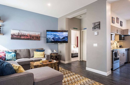 Revelstoke Condo | Hot Tub, Private Deck, BBQ - Pillow Top Condo, Revelstoke