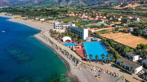 Patti Hotel | Hotel Club La Playa