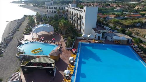 Patti Hotel | Hotel Club La Playa
