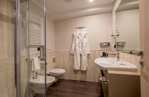 Tor Sapienza Hotel | Hotel Domidea