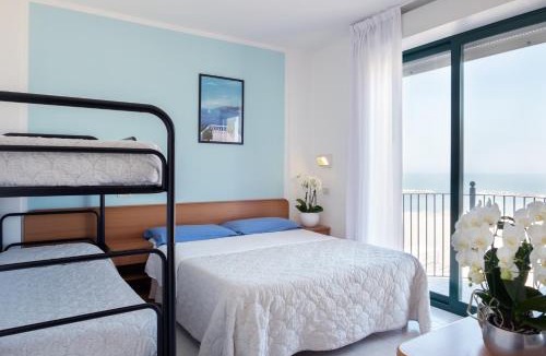 Torre Pedrera Hotel | Hotel Emilia