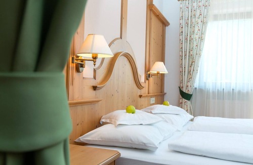 Pfalzen Hotel | Hotel Falken