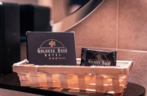 Monguelfo Hotel | Hotel Goldene Rose