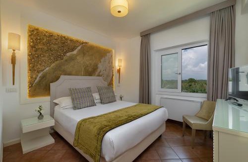 Lungomare di Sabaudia Hotel | Hotel Oasi Di Kufra