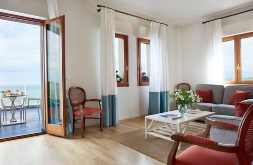 Castellammare del Golfo Hotel | Hotel Punta Nord - Est