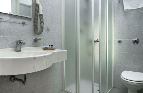 Torregrotta Hotel | Hotel Redebora