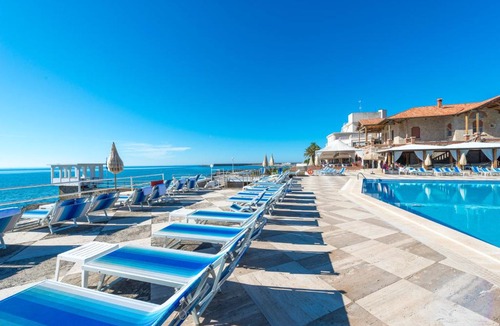 San Felice Circeo Hotel | Hotel Ristorante Maga Circe