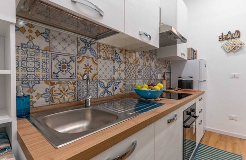 Mondello Apartment | House in Mondello 100 steps from Mondello beach and its square
