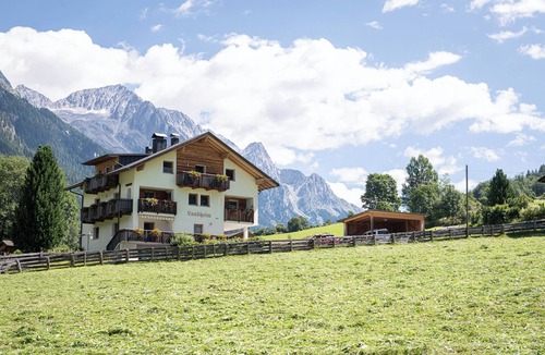 Anterselva Apartment | House Landheim Apart. Mountain view with separate bedroom and waterfall view!