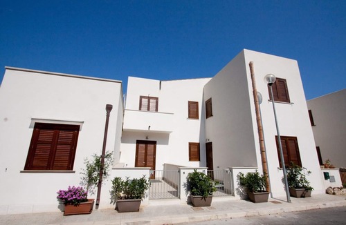 Macari Apartment | House on 3 floors, sea view, terrace, for 8-9 guests