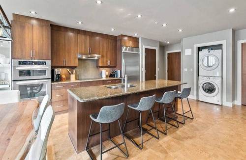 Sicamous Condo | Huge Lakefront condo on Mara Lake, Sicamous BC w BOAT SLIP, Pool, Gym