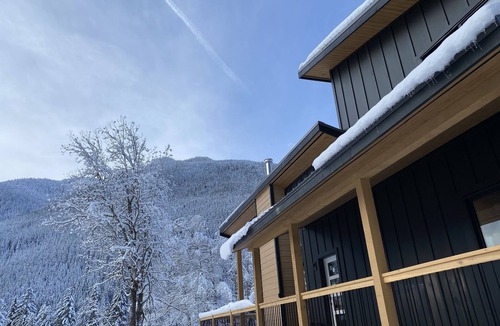Sunshine Valley Cabin | Hygge Hytte.Brand new cabin in Sunshine Valley BC