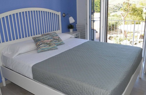 Macari Bed & Breakfast | I colori del mare