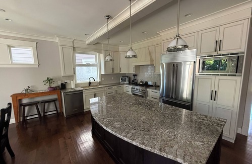 White Rock House | Ideal home for visiting White Rock & Greater Vancouver region