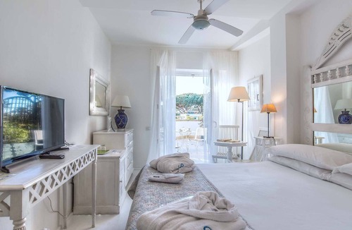 Sabaudia Hotel | Il San Francesco Charming Hotel