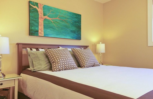 Okanagan-Similkameen Hotel | 'Imagine It', The Naramata Bench Guest House.