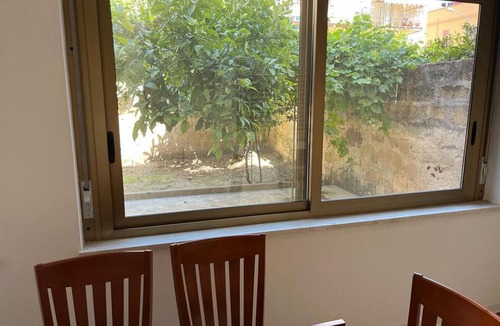 Casa Santa Apartment | Immaculate 3-bed, Sleeps 6, Parking