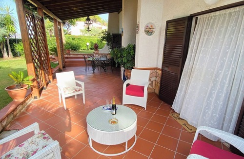 Mazzaforno Villa | In a stately setting on the gulf of Mazzaforno/Cefalù is located villa "Azzurra"