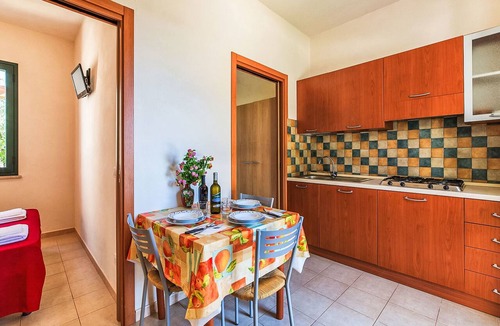 Marsala Apartment | in Marsala mit Terrasse, gemeinschaftlichem Pool by Interhome